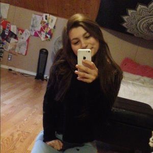 Meet your Posher, Aliya